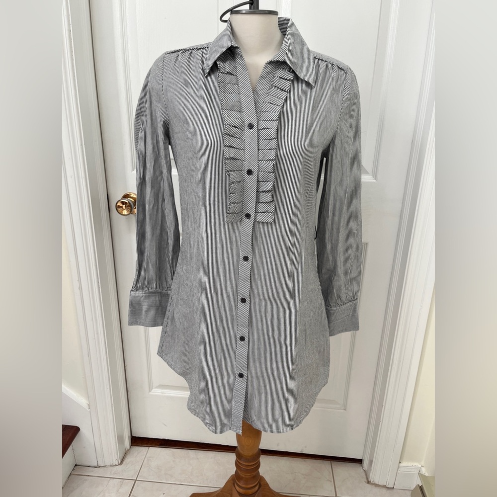 Conviction Striped Button Down Shirt - Grey and White size medium